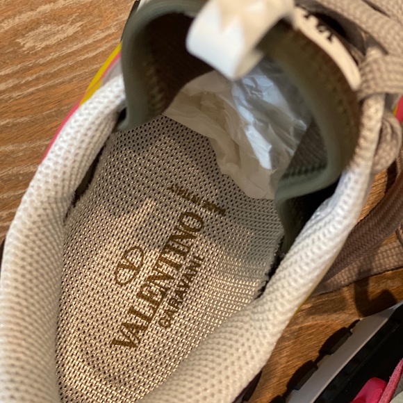 VALENTINO GARAVANI Rockrunner Up leather sneakers - Picture 10 of 15